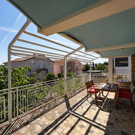 펜션 My Dalmatia - With Sea View Terrace 마슬레니차